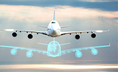 747 客机的镜像。上方为真实影像，下方为数字轮廓