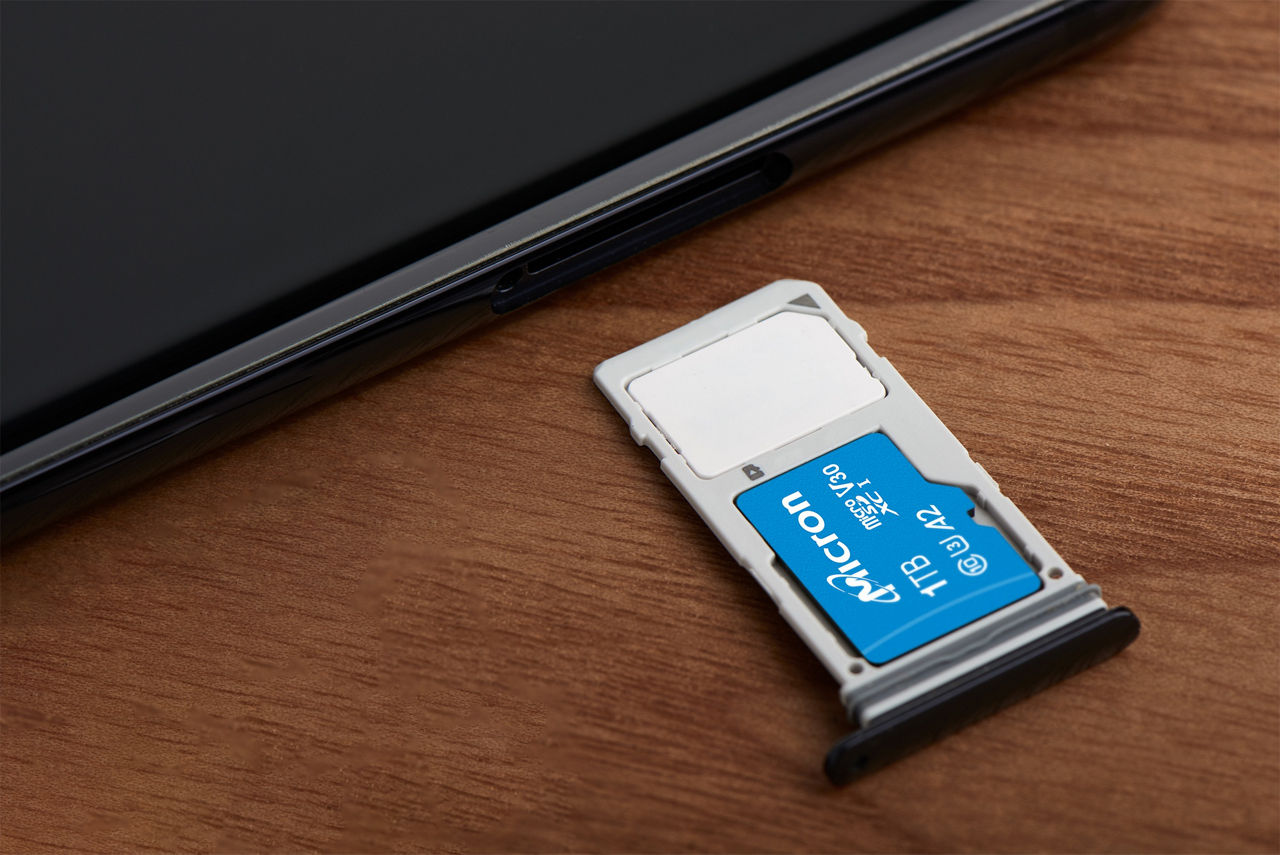1TB microSD 卡 - 卡托